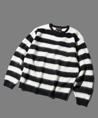 BORDER SHAGGY CREW SWEATER