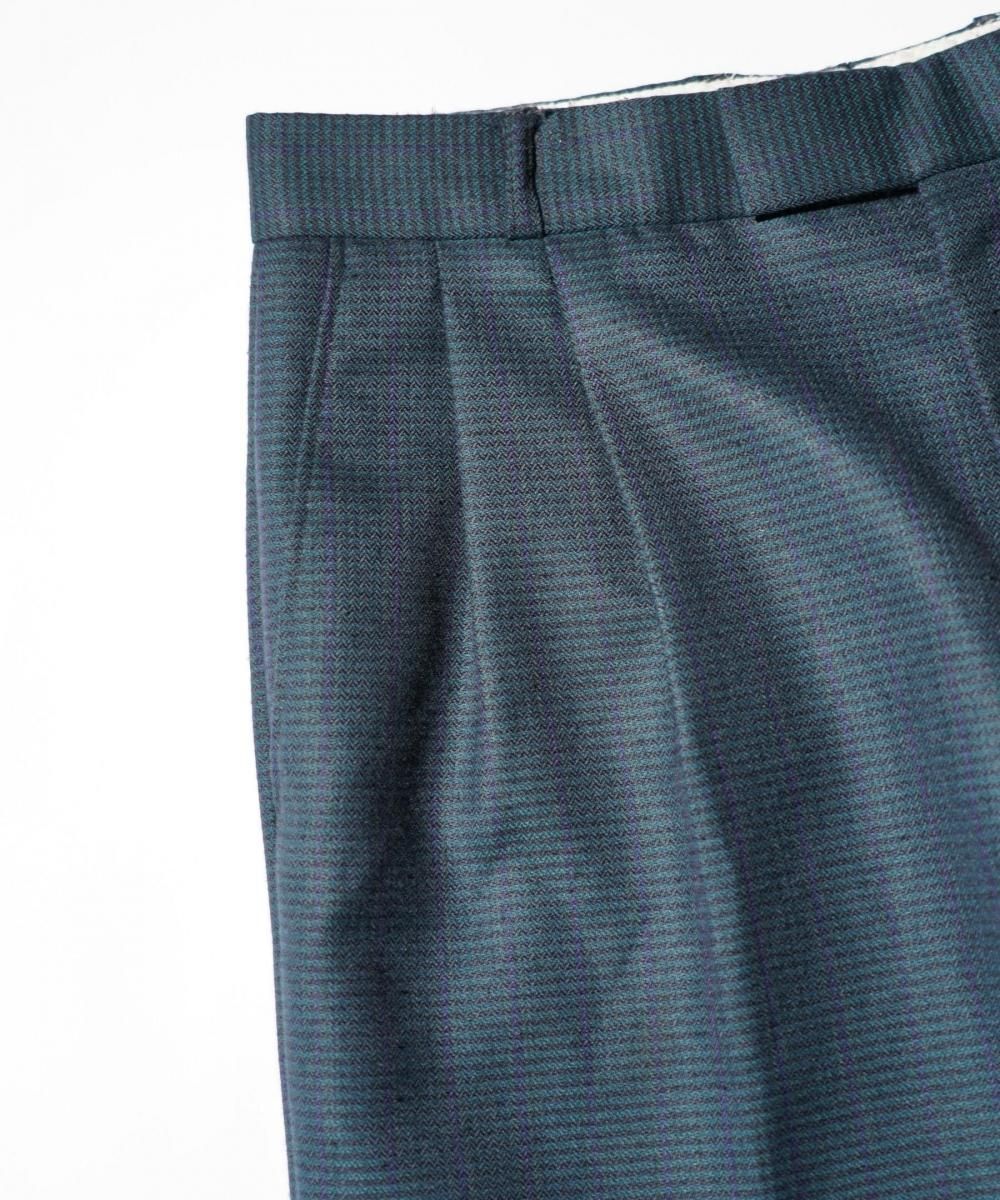 OLD / UNKNOWN DOUBLE-PLEAT WIDE TROUSERS HERRINGBONE WEAVE WITH A BLACK WATCH-STYLE CHECK PATTERN