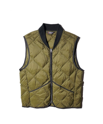 QUILTING LIGHT DOWN VEST