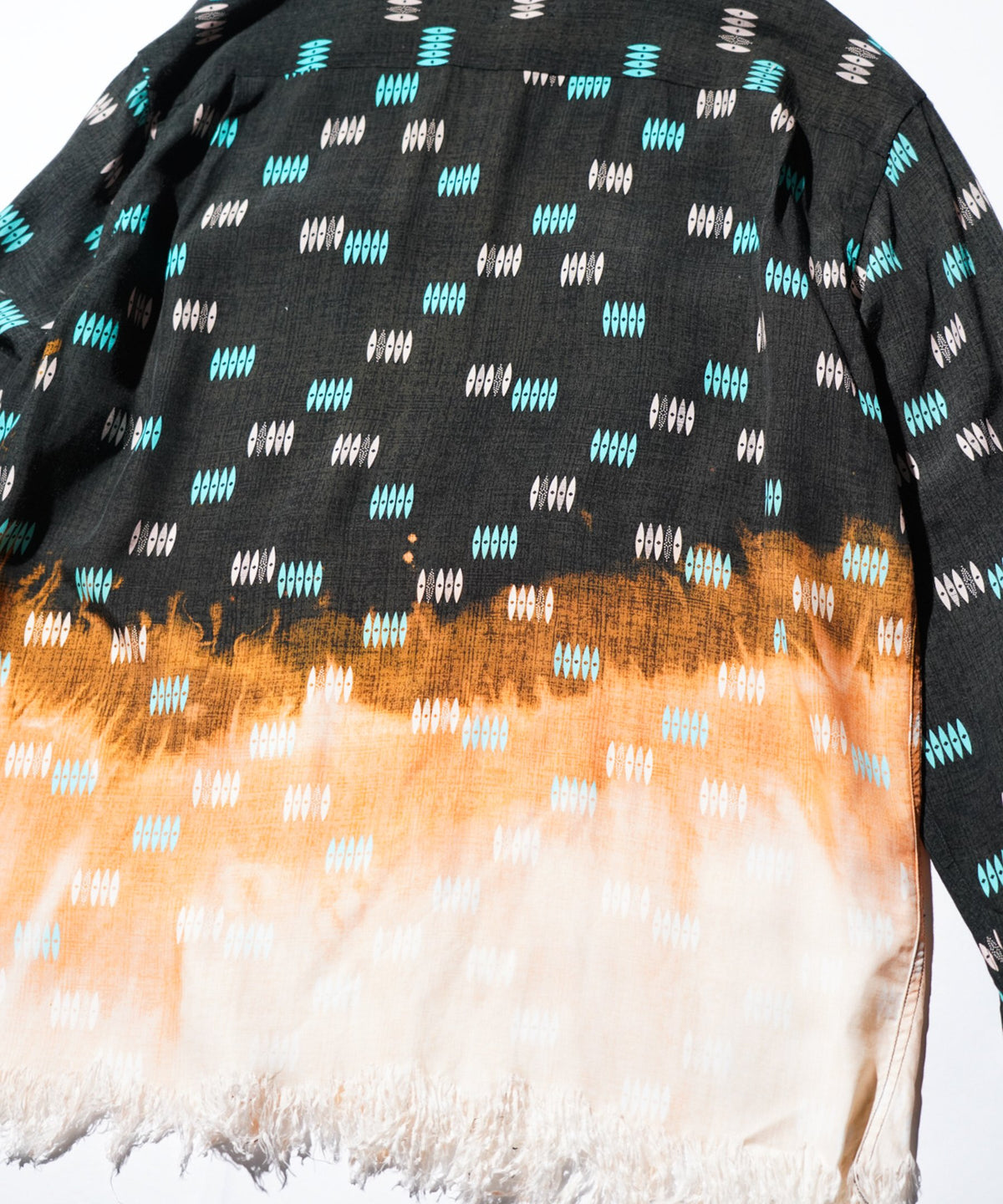 TOWNCRAFT ONE IN THE WORLD ATOMIC PRINTED LOOP COLLAR FRINGE SHIRT