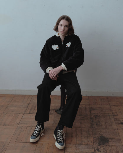 THRIFTY LOOK / SUNDERSTORM SOUVENIR PADDED BLOUSON model sitting